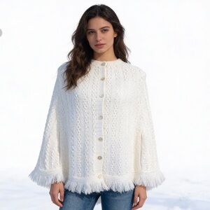 VINTAGE Grandma Cable Knit Handmade Vintage White Poncho